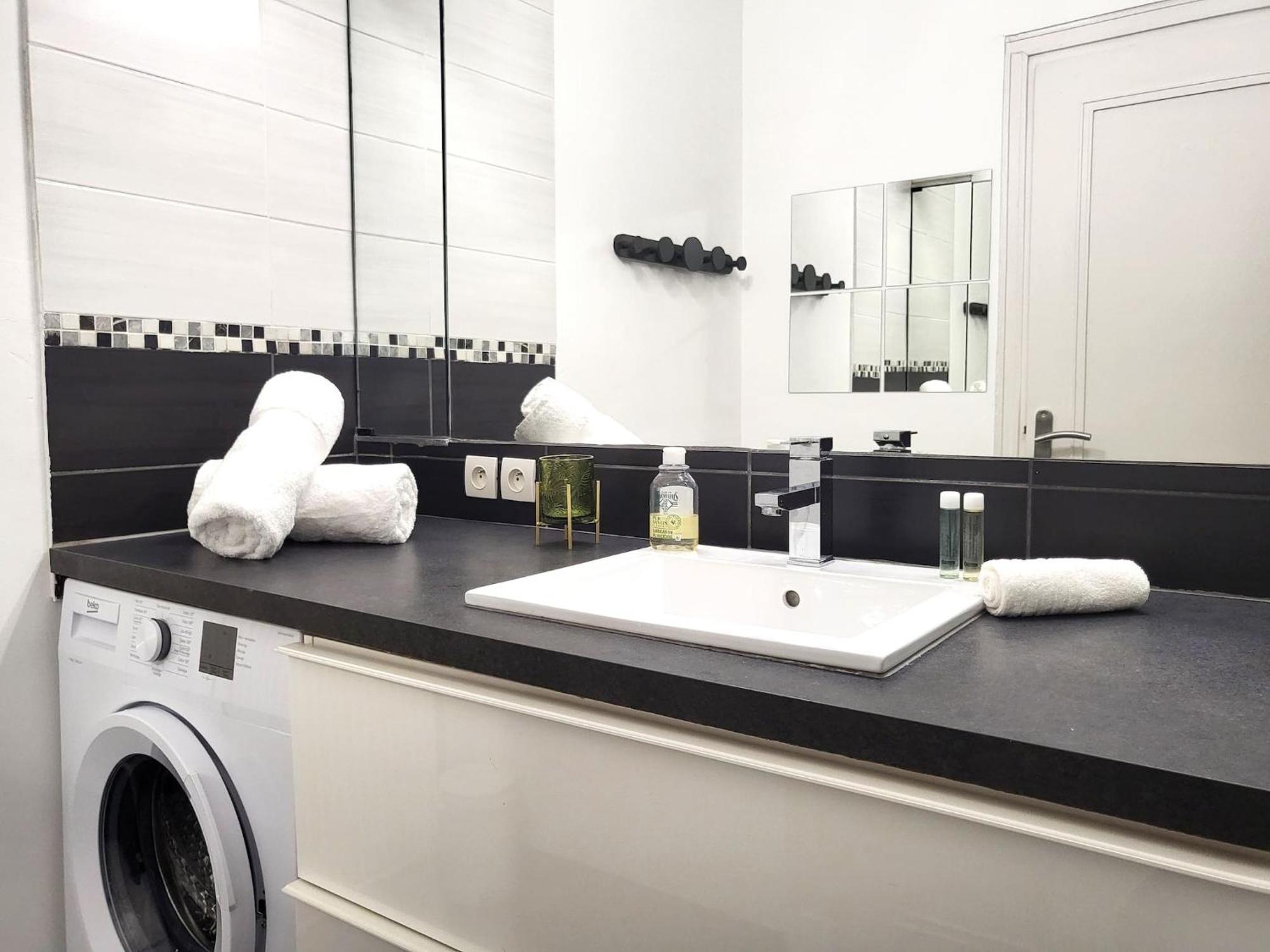 Apartamento Fac 4 - Tram Au Pied L'Immeuble- Parking Free Toulouse Exterior foto