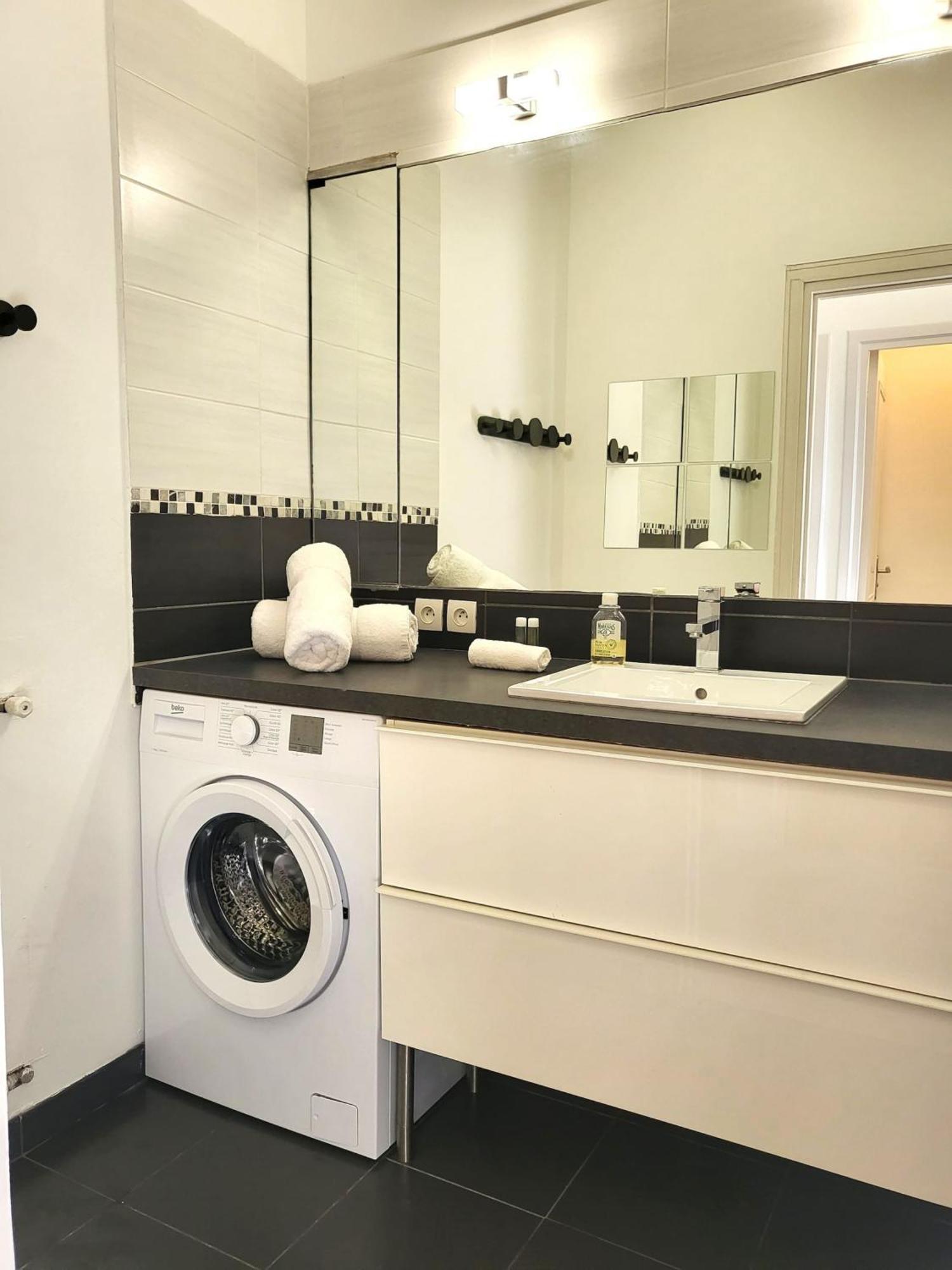 Apartamento Fac 4 - Tram Au Pied L'Immeuble- Parking Free Toulouse Exterior foto